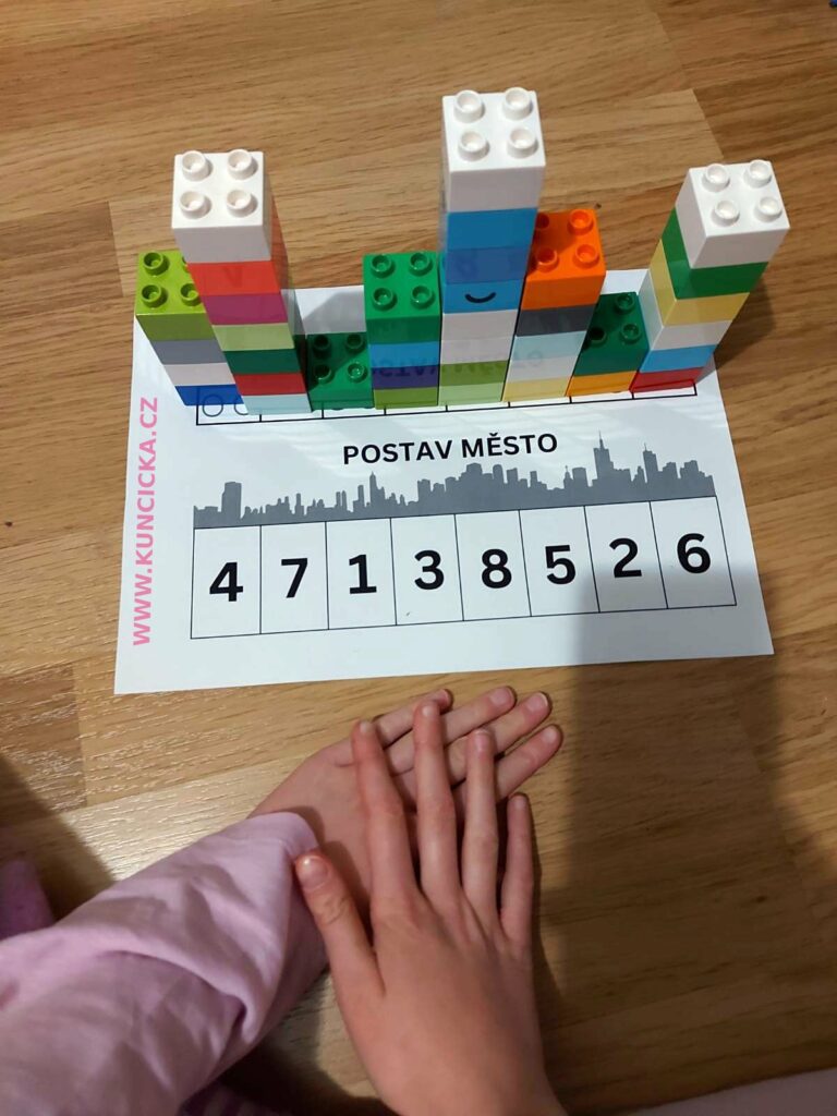 Získejte víc, než jen husu - Klub plný aktivit pro děti, který vám ušetří čas i nervy 7 postav mesto